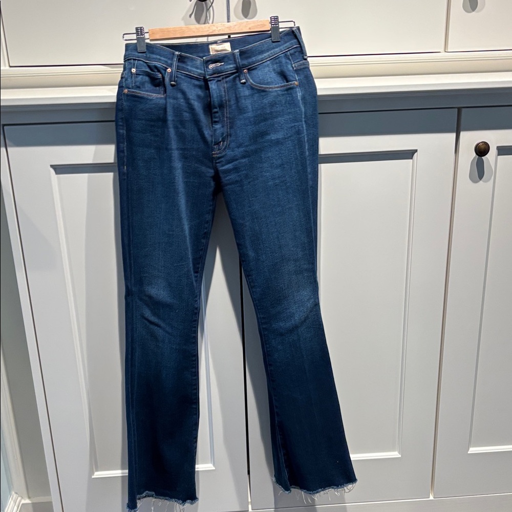 MOTHER The Weekender Fray Dark Blue Flare Jeans